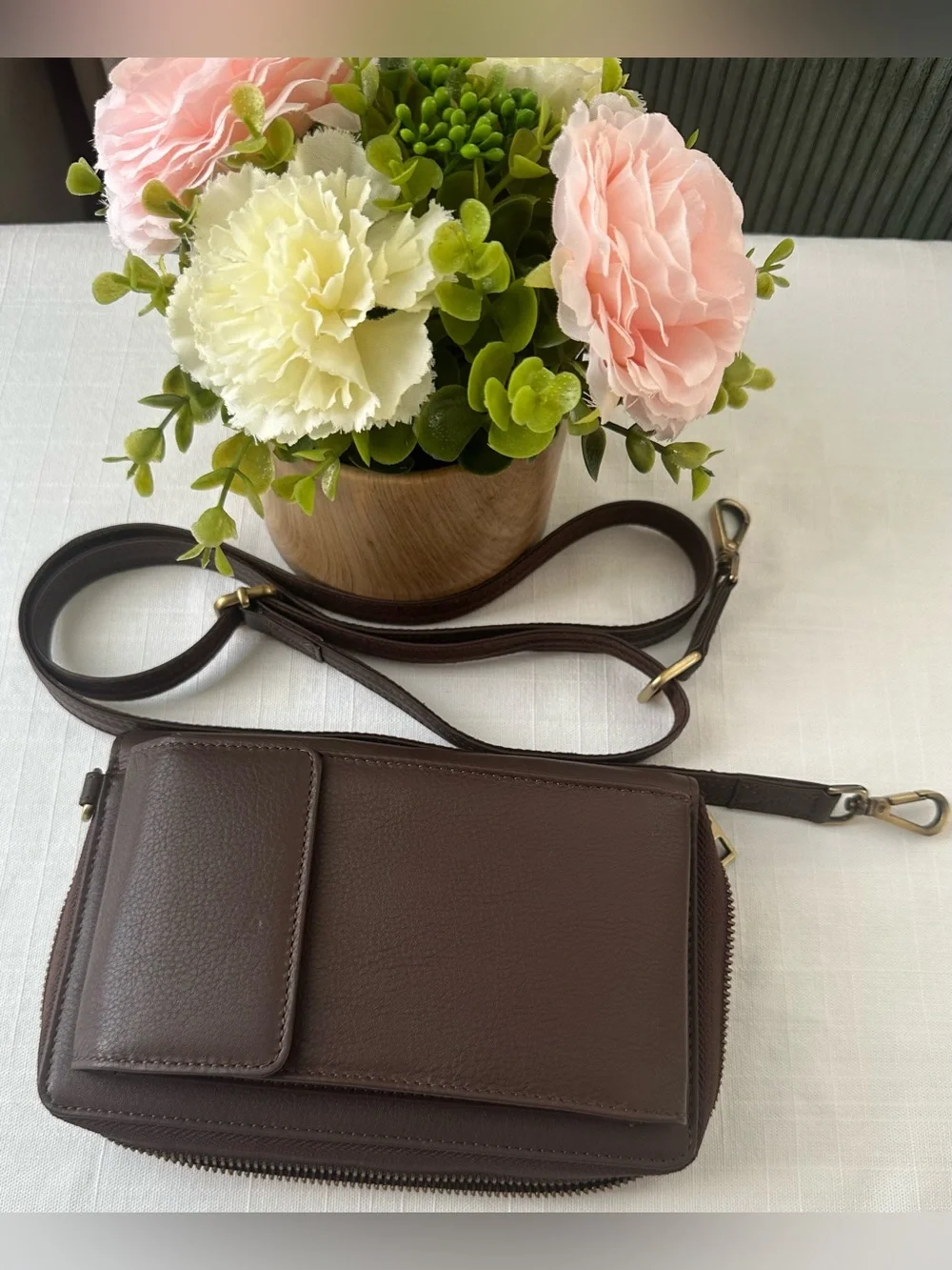 Bull Guard- Leather Crossbody Phone Wallet Purse - Brown